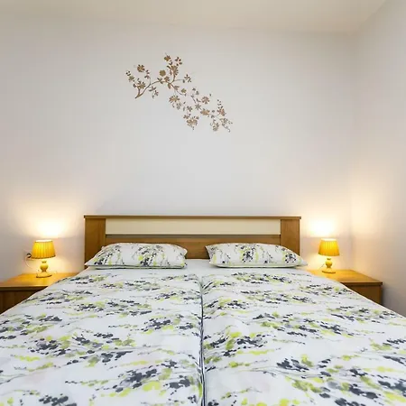 House Snjezana